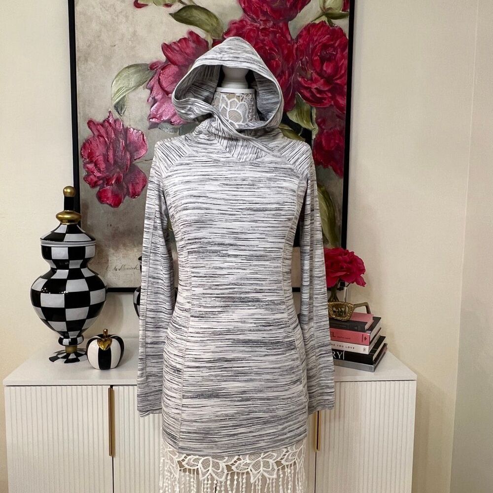 Lululemon Athletica Women's Think Fast Space Dye Camo Pullover Hoodie Gray Sz 4